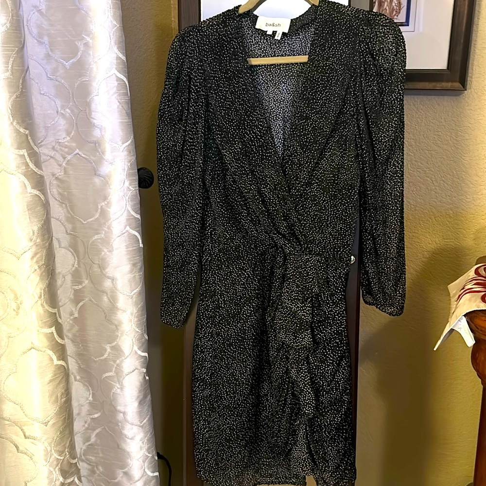 Stunning dress!